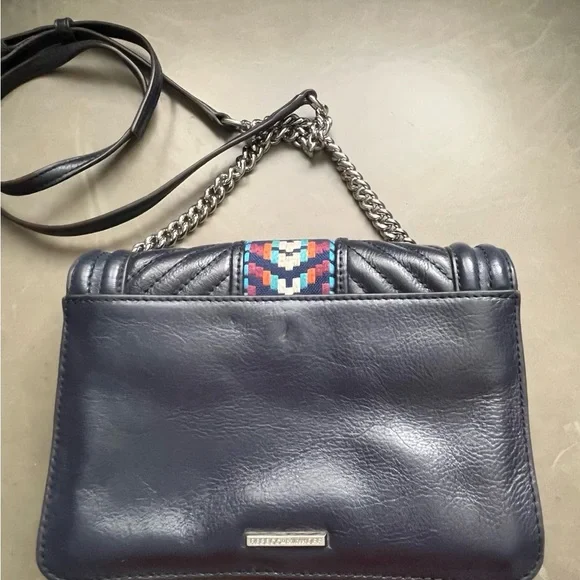 Rebecca Mincoff - Picture 3 of 6